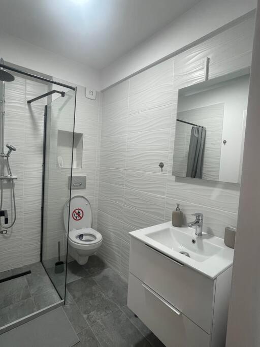 Sky Residence Airport Otopeni 12 Ngoại thất bức ảnh